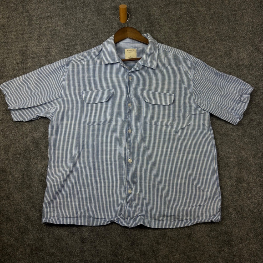 Massive Luxury Mens XL Blue White Striped Short Sleeve Button Down Camp Shirt